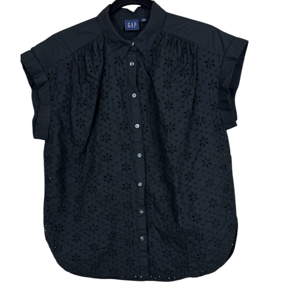 Gap Women's Button-Up Eyelet Shirt Cap Sleeve Collared Neck Black Size S